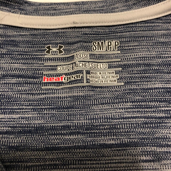 Woman’s Under Armor Heat Gear Shirt Small - Picture 3 of 4